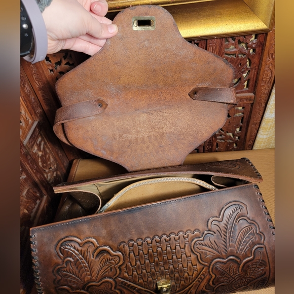 Large Vintage Handtooled Mexican Leather Purse With Floral Design - Picture 7 of 13